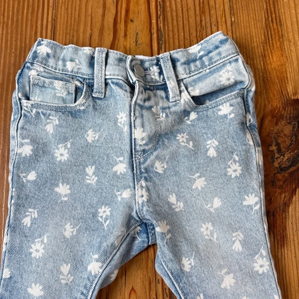 Old Navy Flare‎ Jeans Kids Light Wash Floral Print Boho SIZE 2T